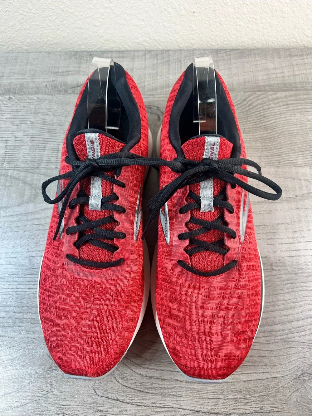 Brooks Signal Men’s Size 12 Red Running Shoes with Black Laces Sneakers Medium D